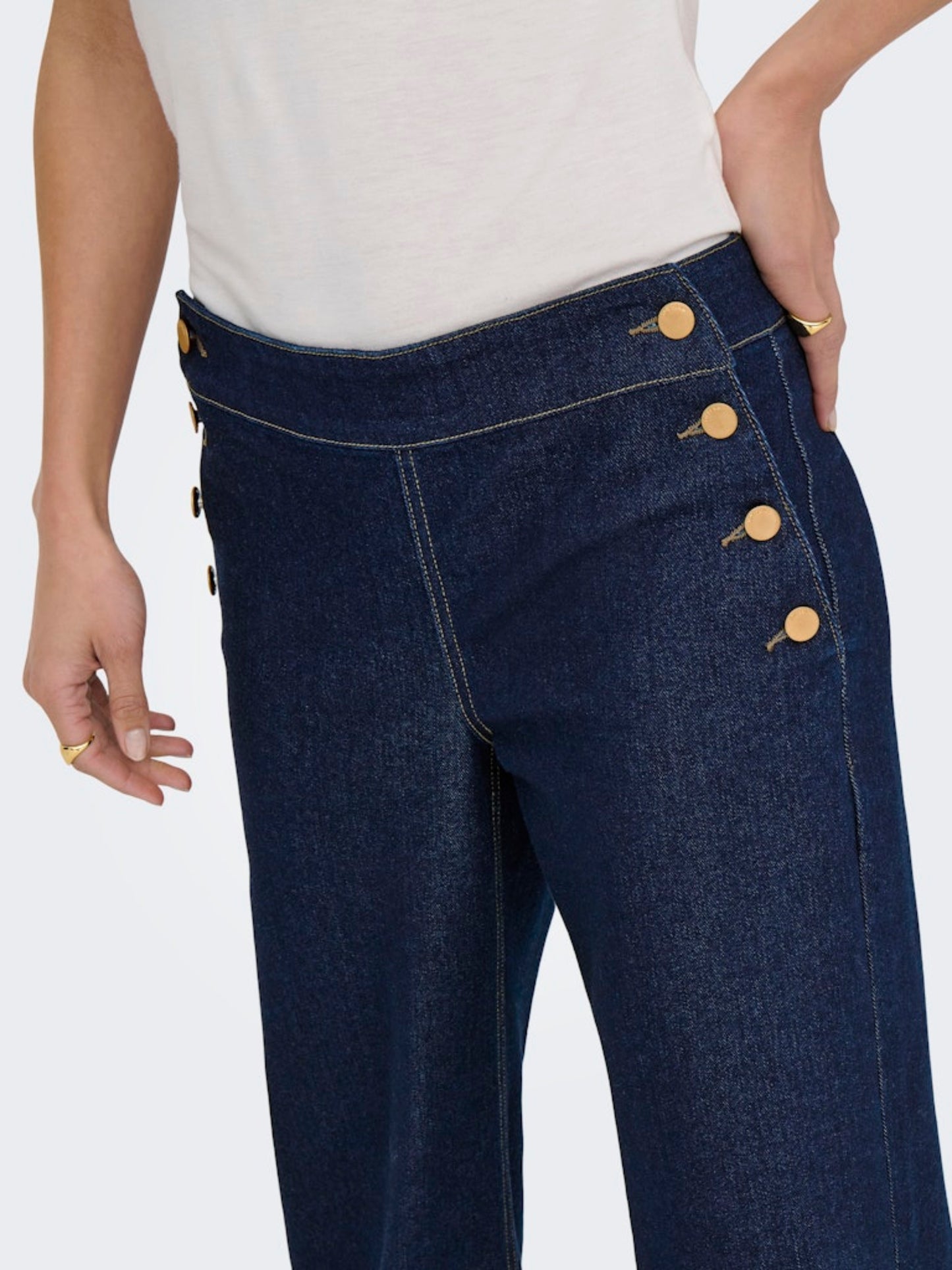 JDYLIZZIE MIDWAIST BUTTON WIDE JEANS