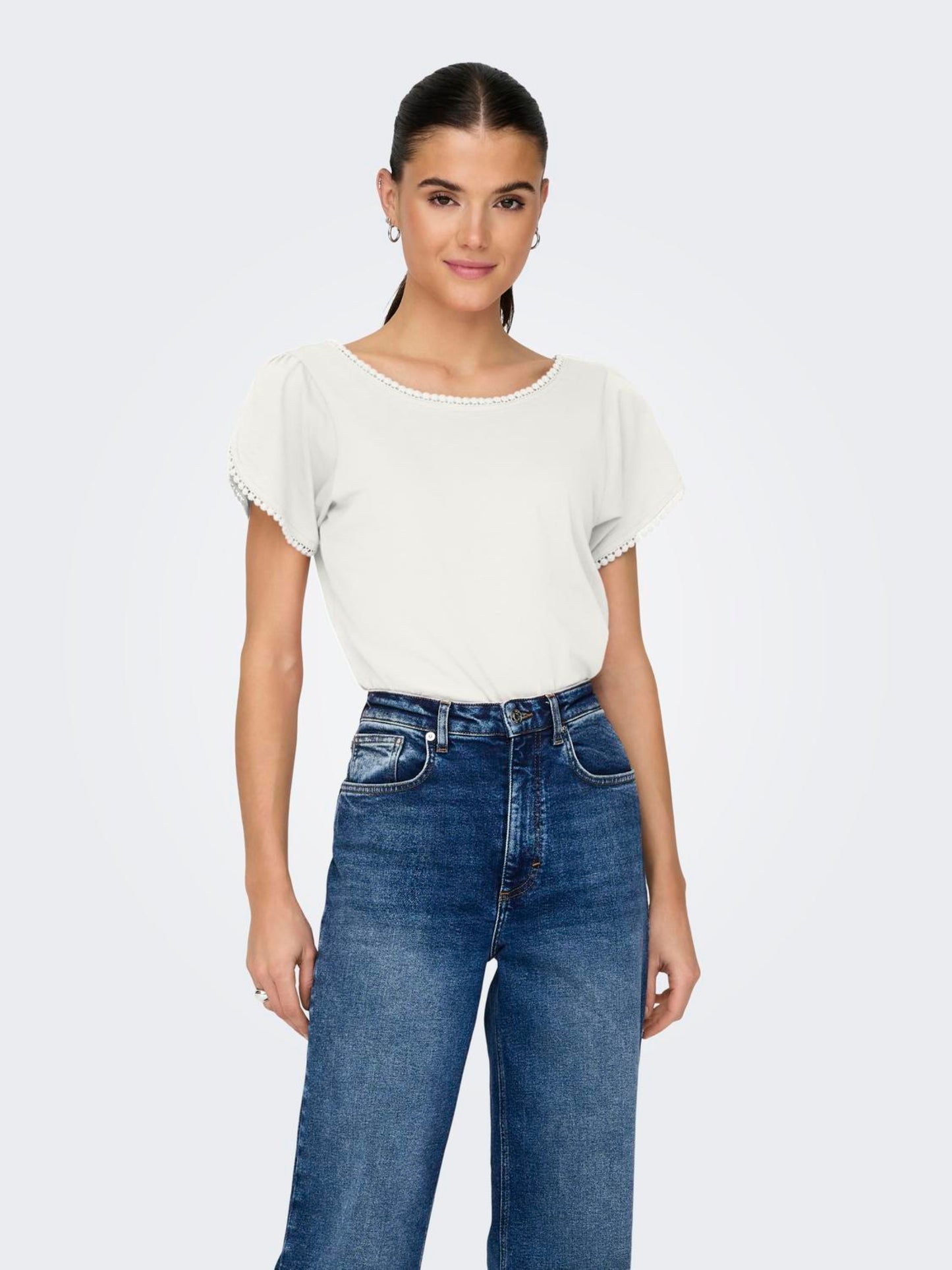 JDYSALVA LIFE S/S O-NECK TOP