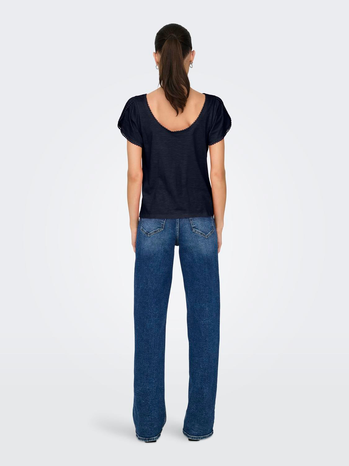 JDYSALVA LIFE S/S O-NECK TOP