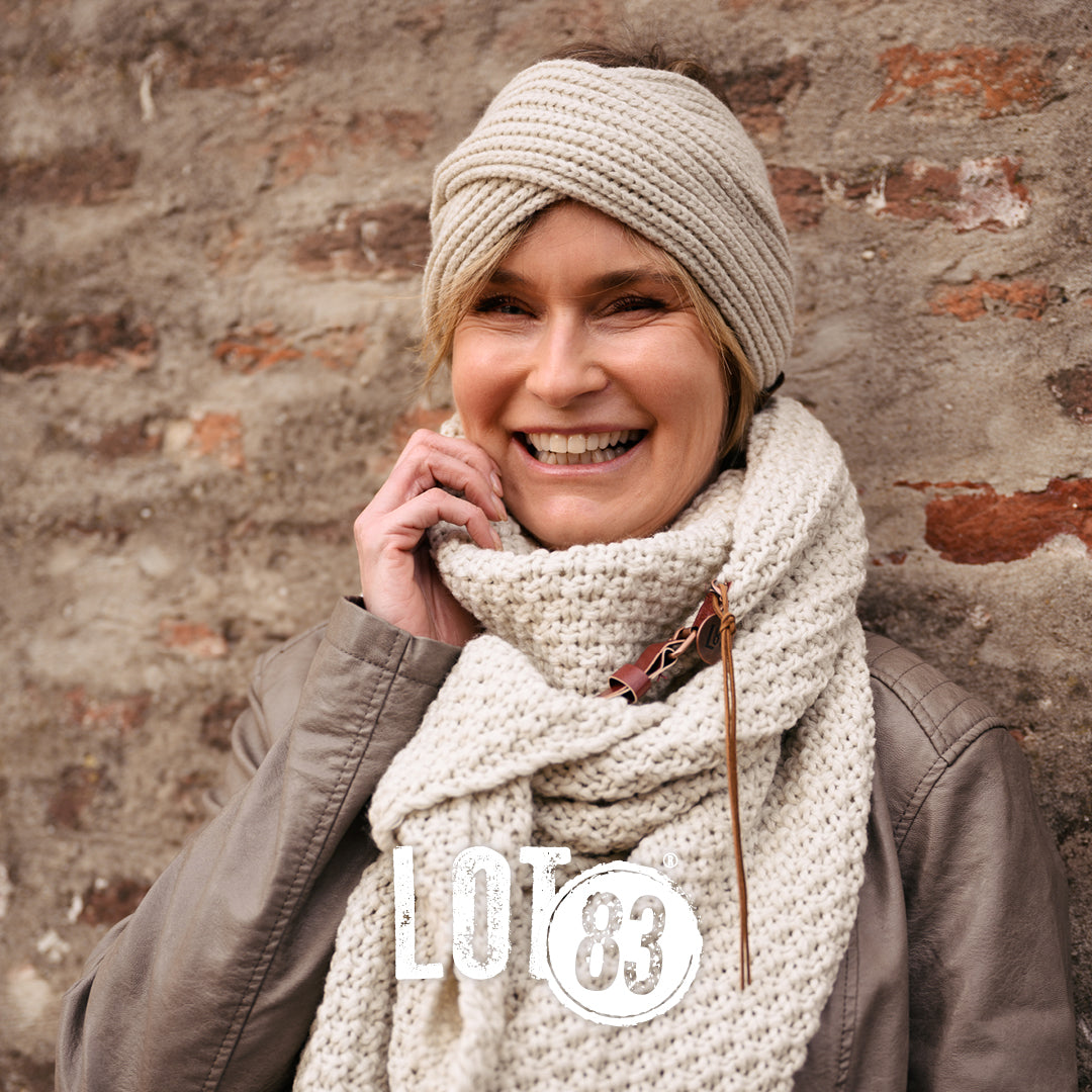 Lot83 Gebreide driehoekige sjaal Lot Off White