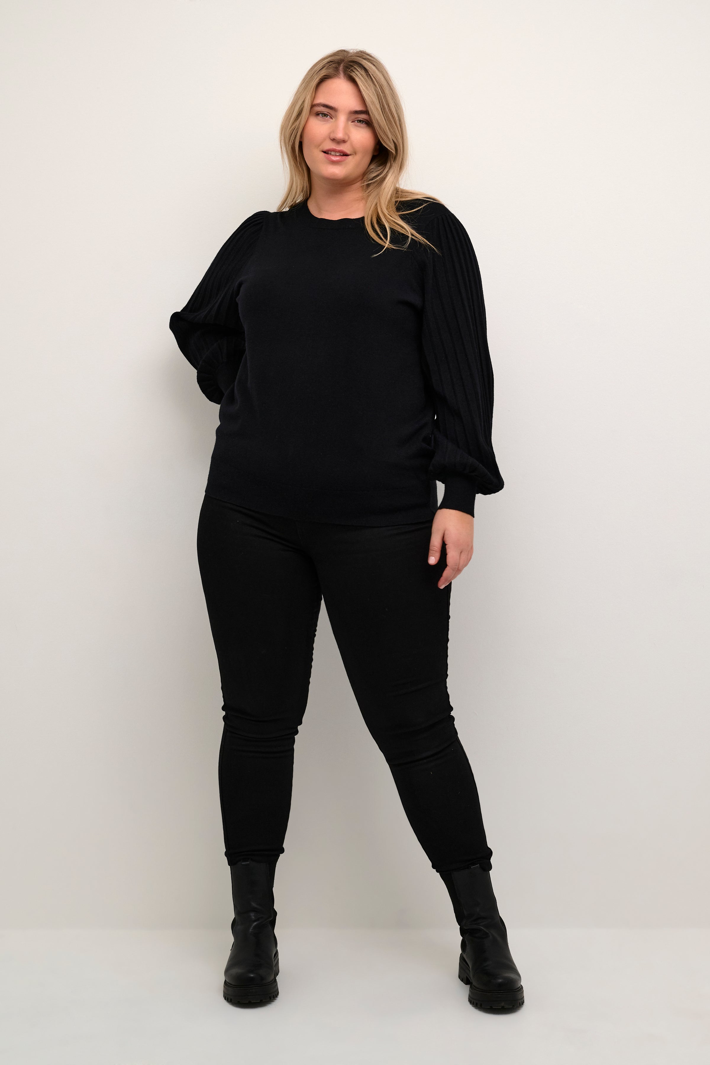 KCloni Knit Pullover