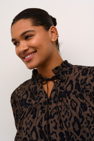 KCjola Blouse