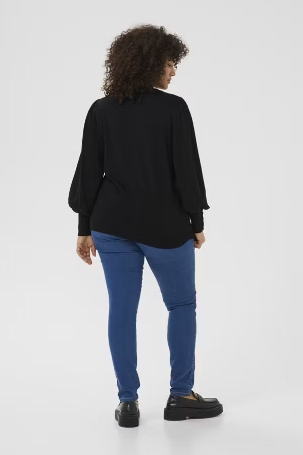 KClizzy Pullover