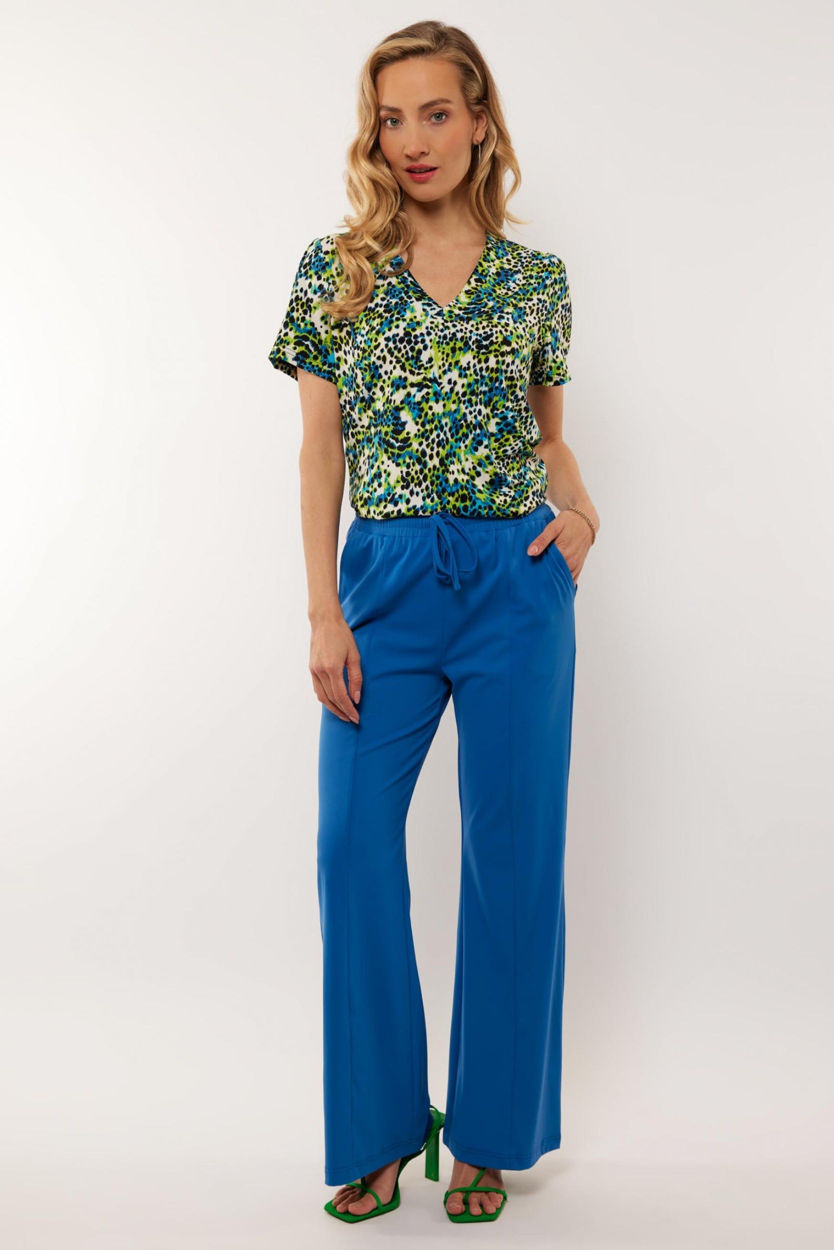 Dila top Korenblauw