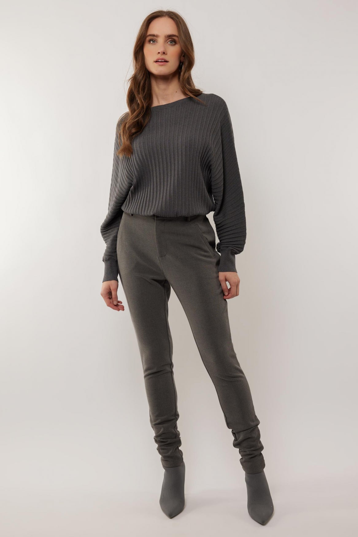 MILOU BROEK