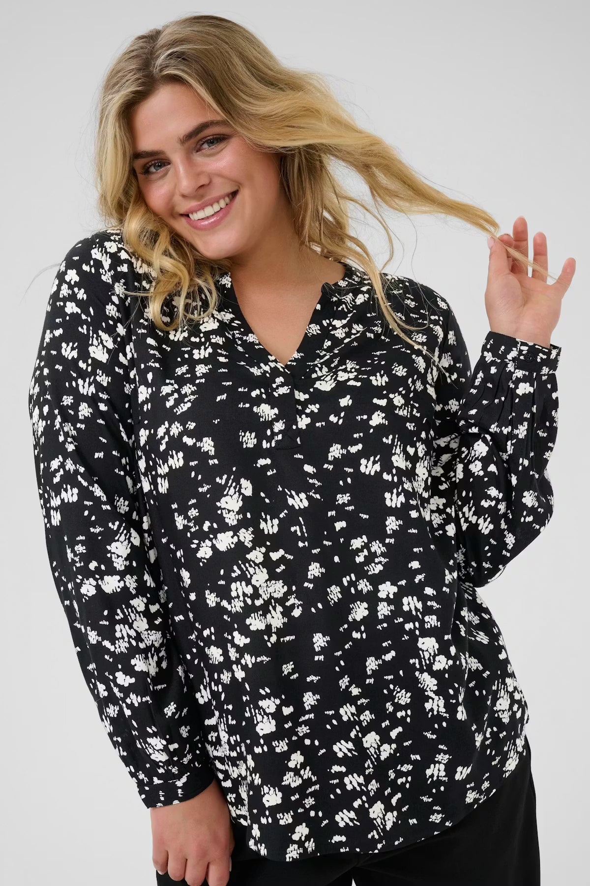 KCbella Blouse