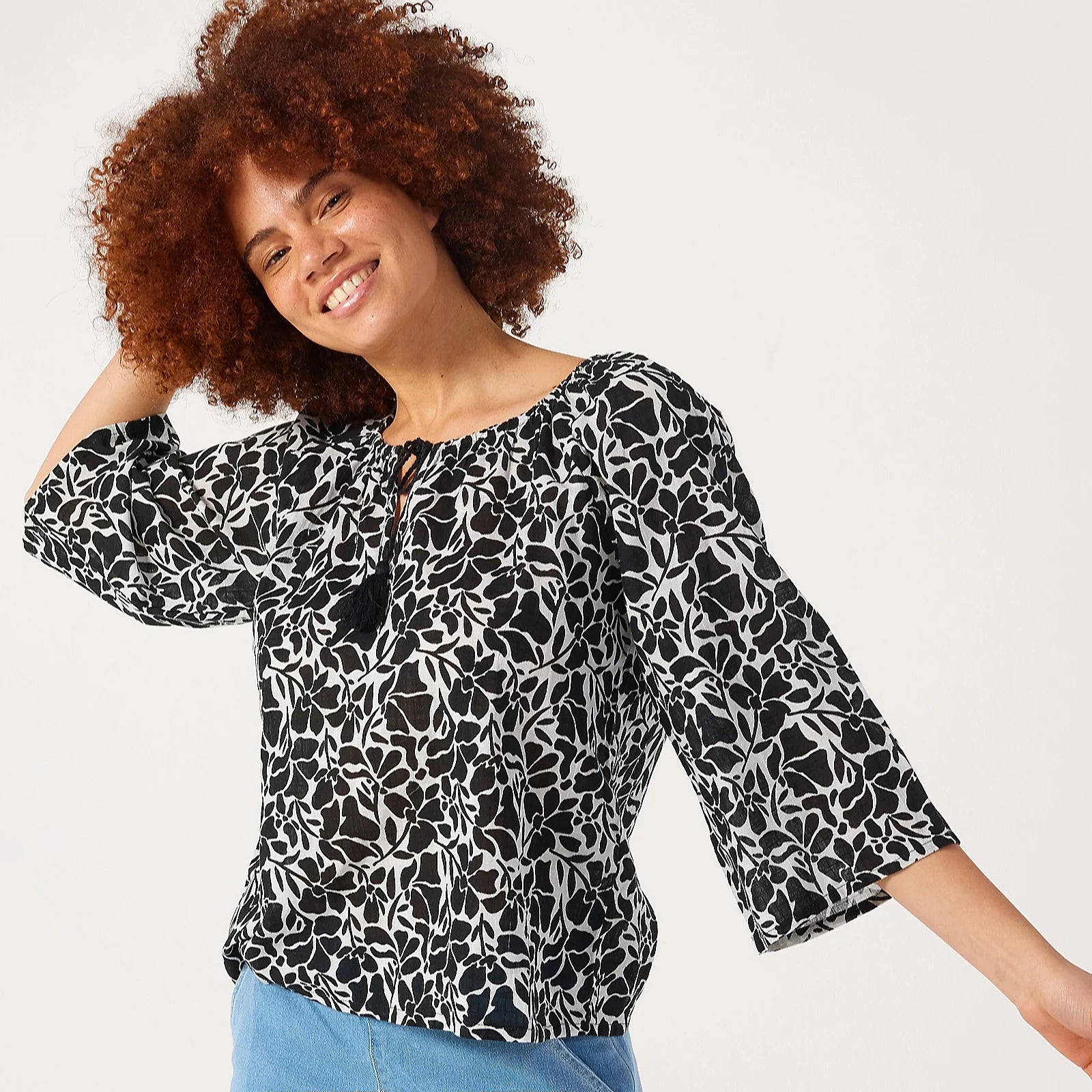 JDYSAPNA 3/4 TASSEL TOP