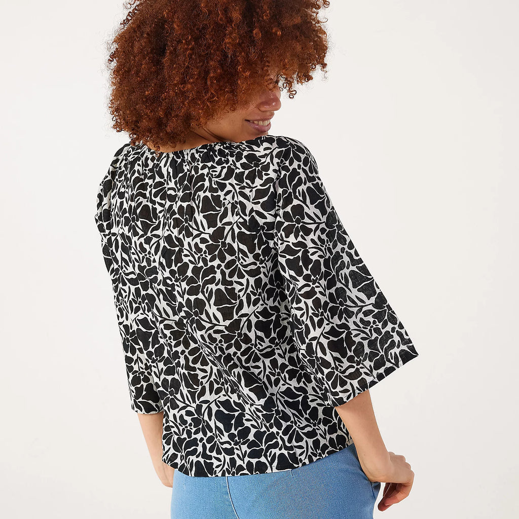JDYSAPNA 3/4 TASSEL TOP