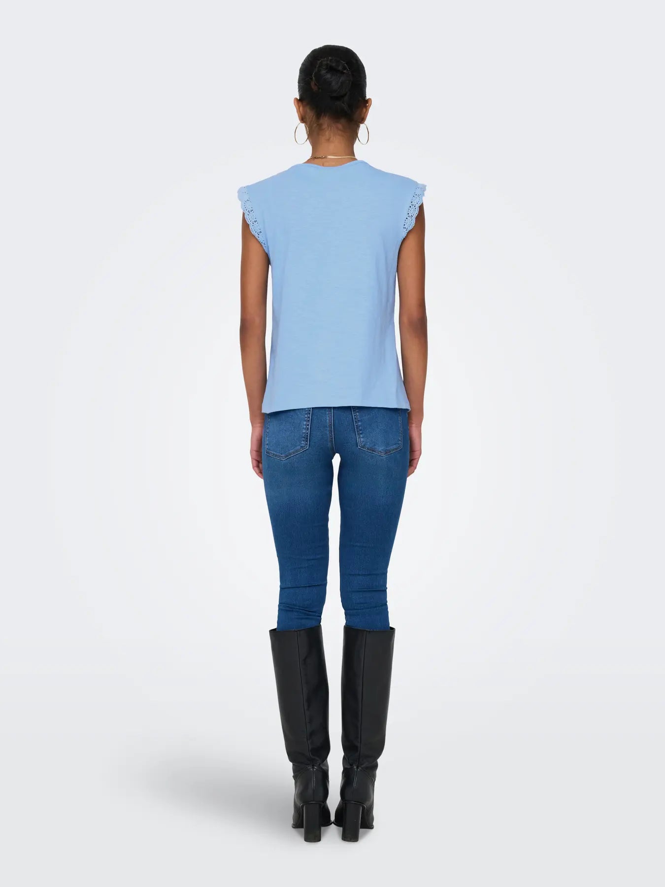 JDYSALVA LIFE S/L CROCHET TOP