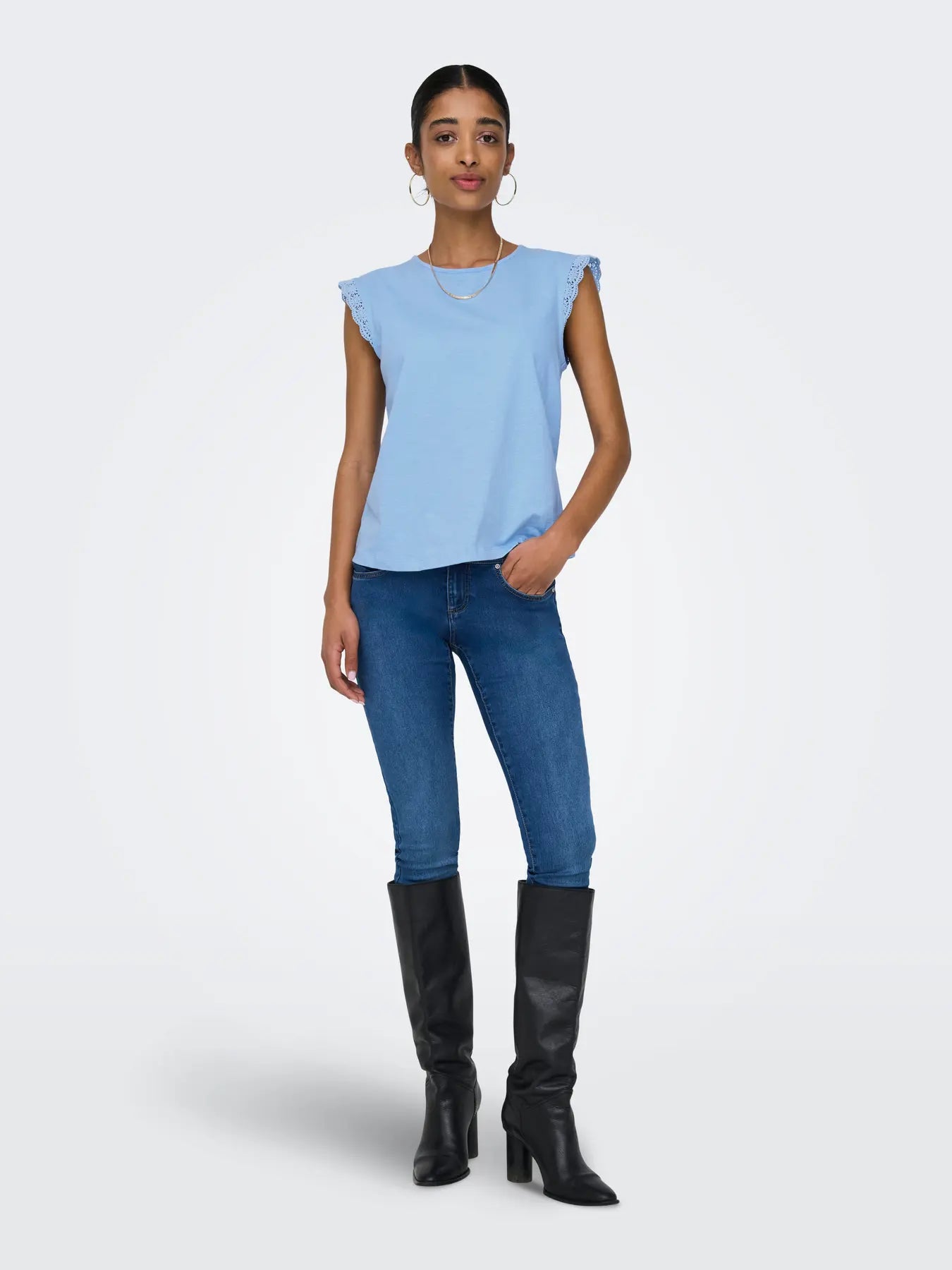 JDYSALVA LIFE S/L CROCHET TOP