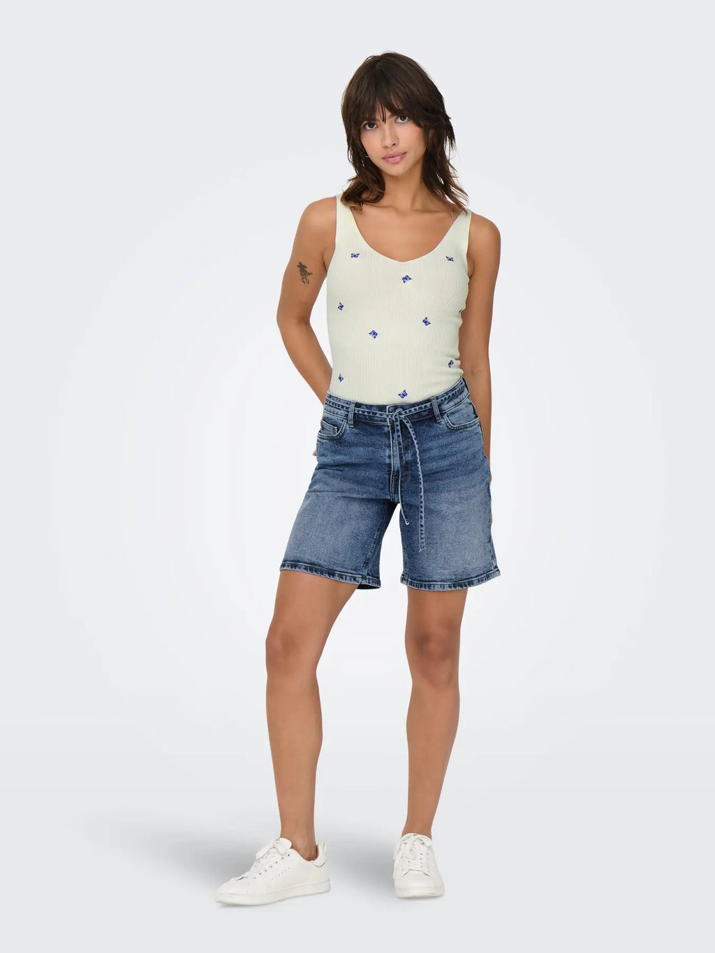 JDYLULLU TIE MIDWAIST SHORT