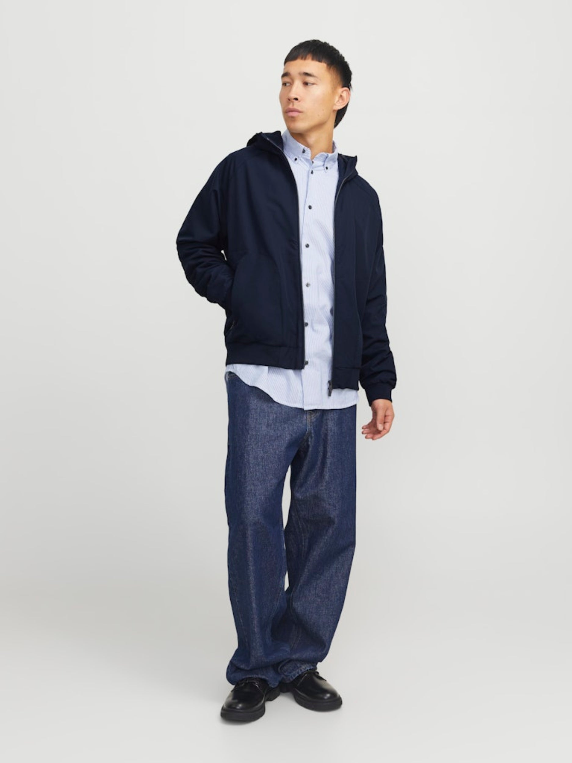 JJEJAXON BOMBER