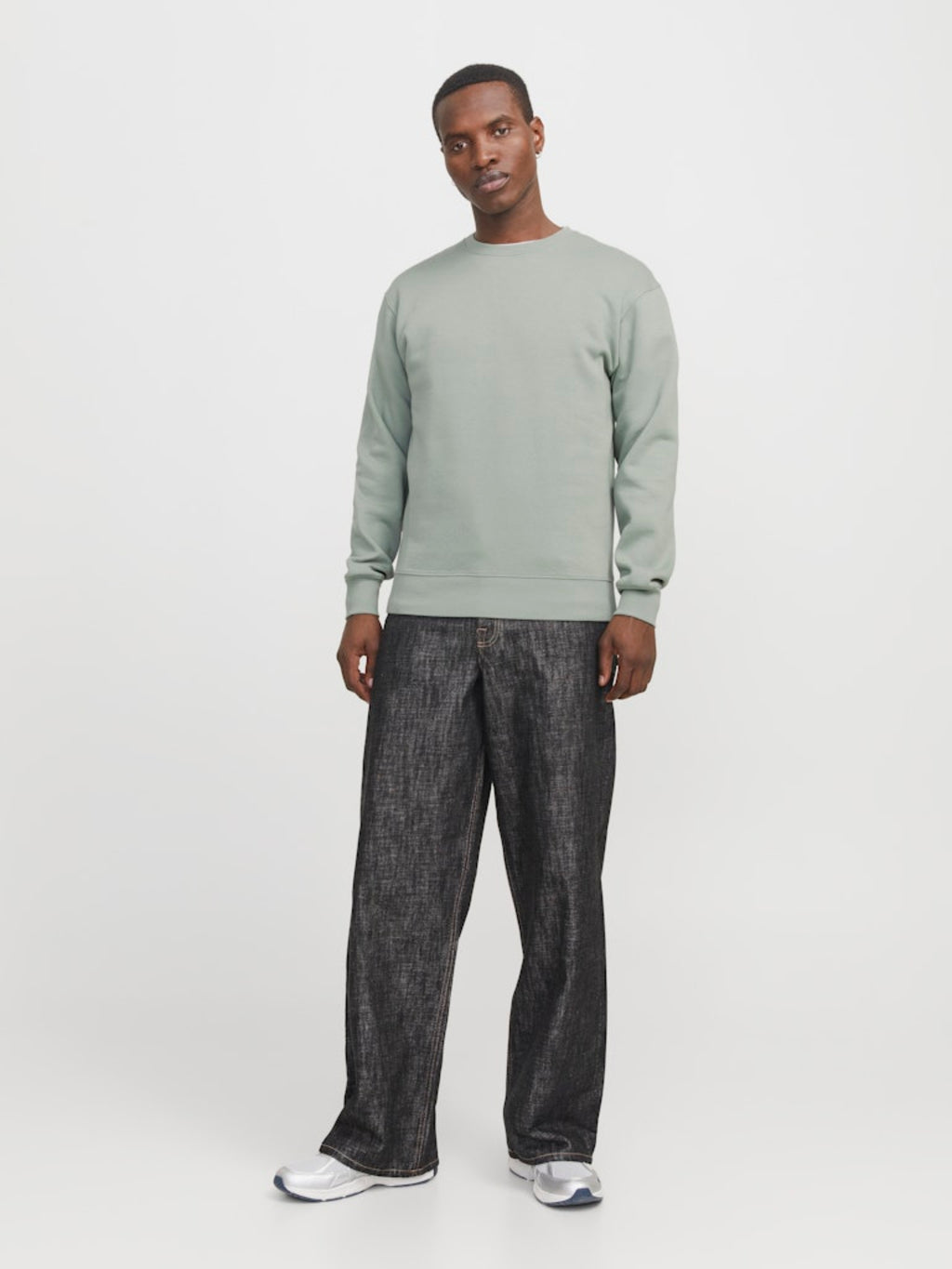 JJESTAR BASIC SWEAT CREW NECK