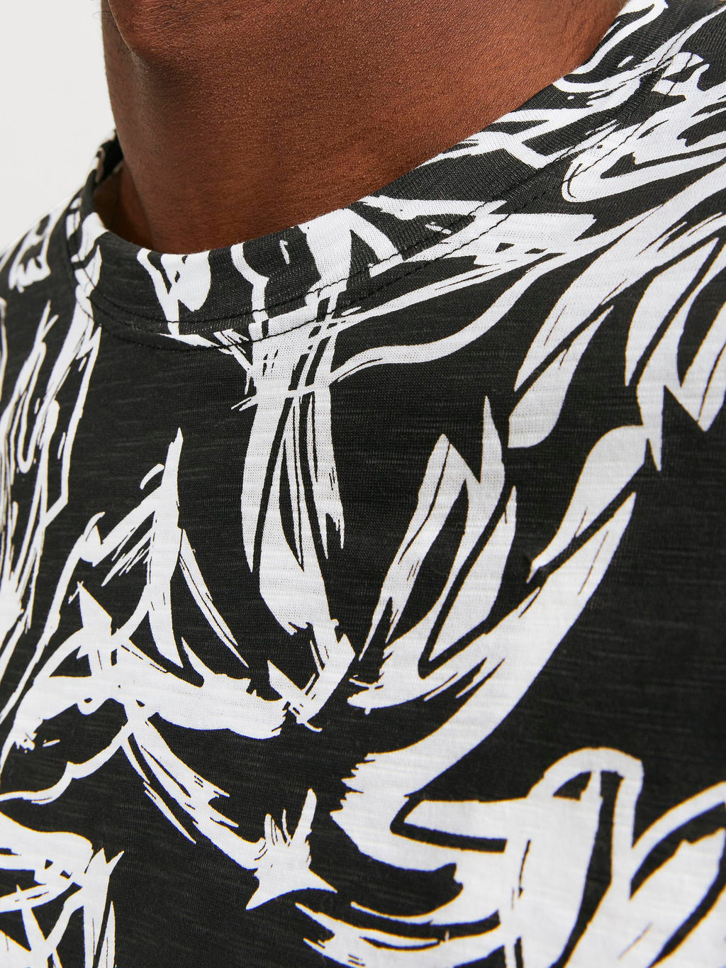 JORLAFAYETTE AOP TEE SS CREW NECK