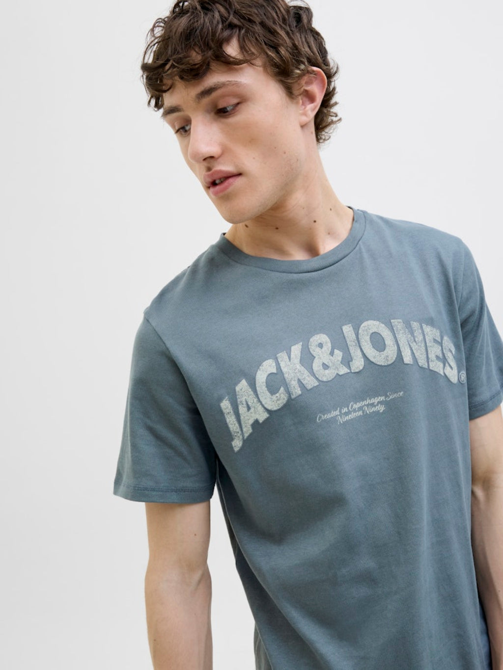 JORALMERIA BOLD BRANDING TEE