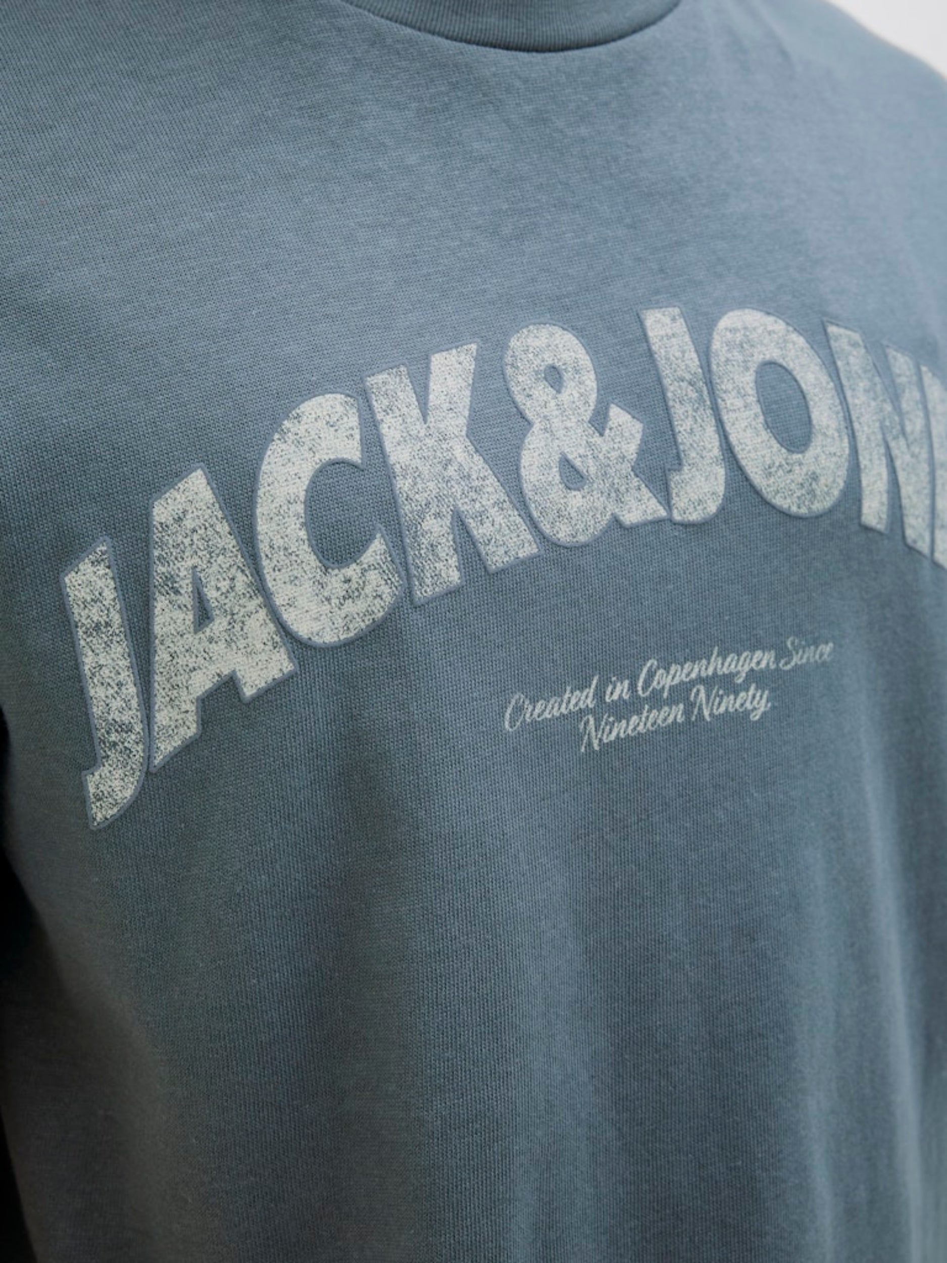 JORALMERIA BOLD BRANDING TEE