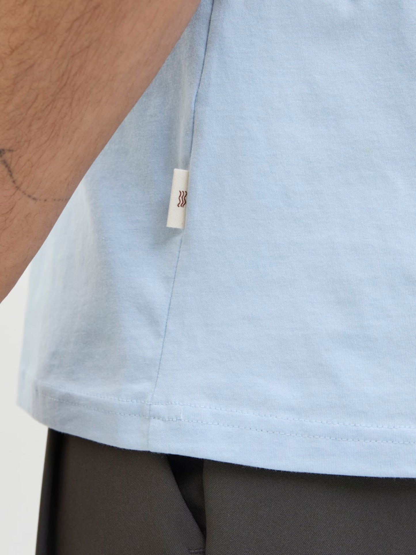 JORTAVIRA AOP POCKET TEE