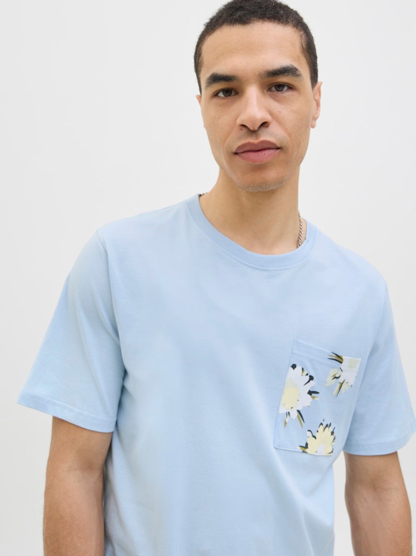 JORTAVIRA AOP POCKET TEE