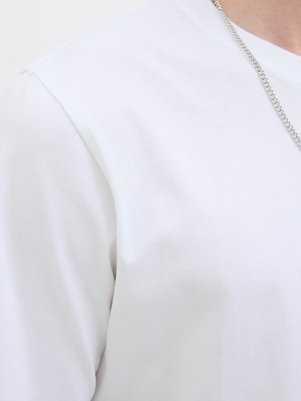 JORTAVIRA AOP POCKET TEE