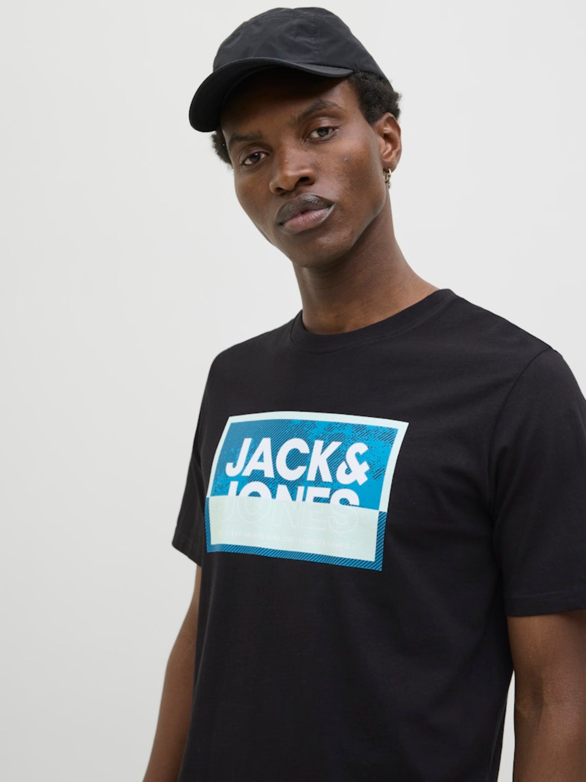 JCOLOGAN SUMMER PRINT TEE