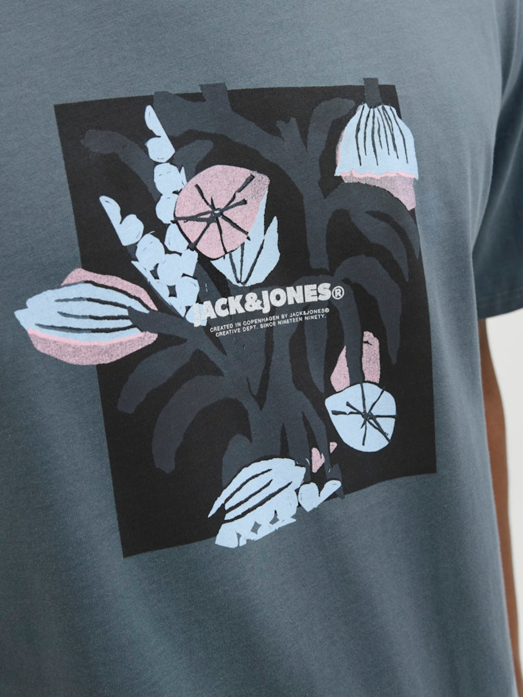 JORALMERIA FRONT TEE