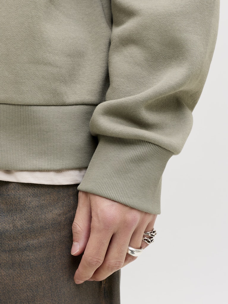 JJELOGO SWEAT HOOD