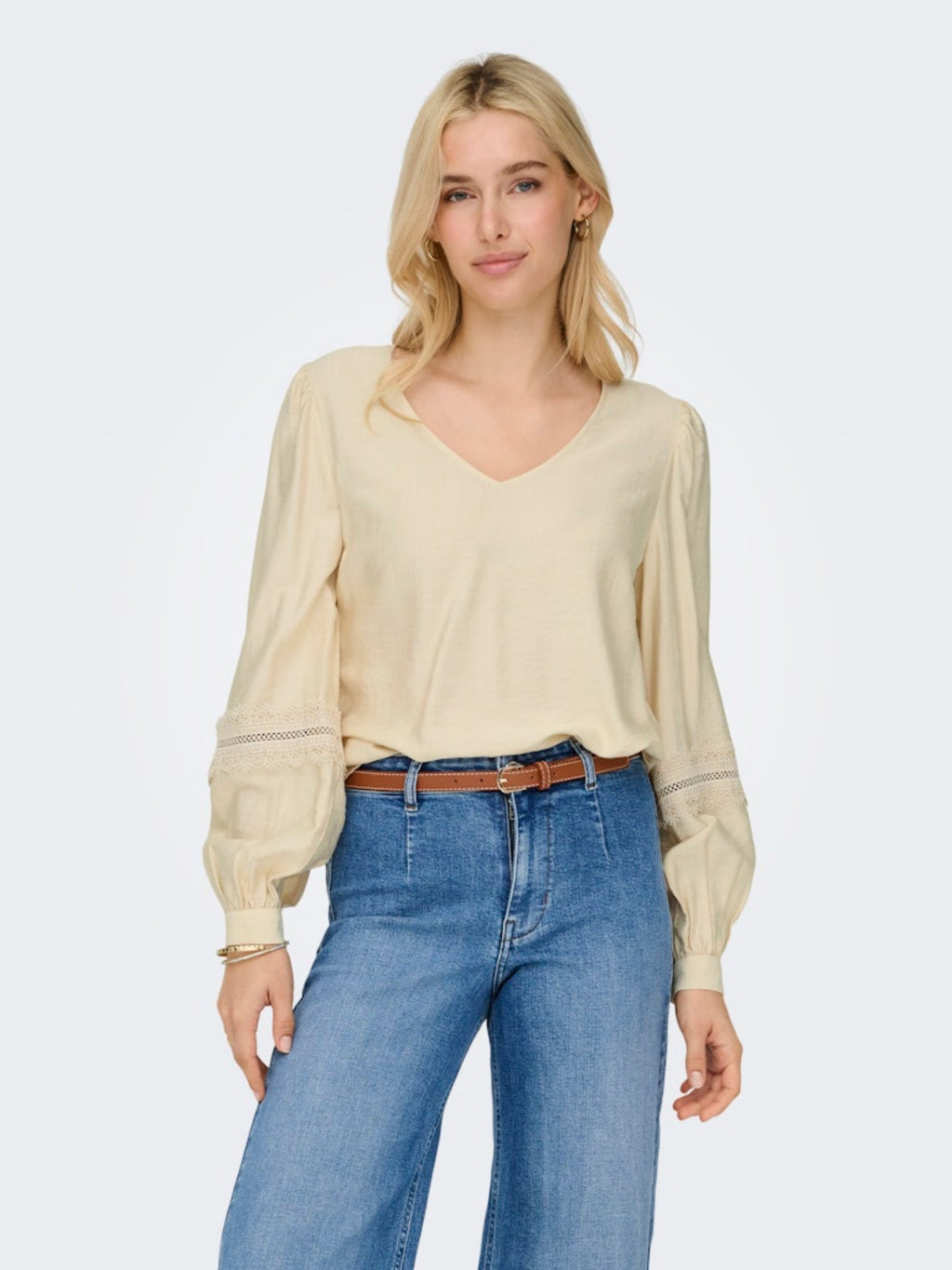 JDYAYLA L/S LACE TOP