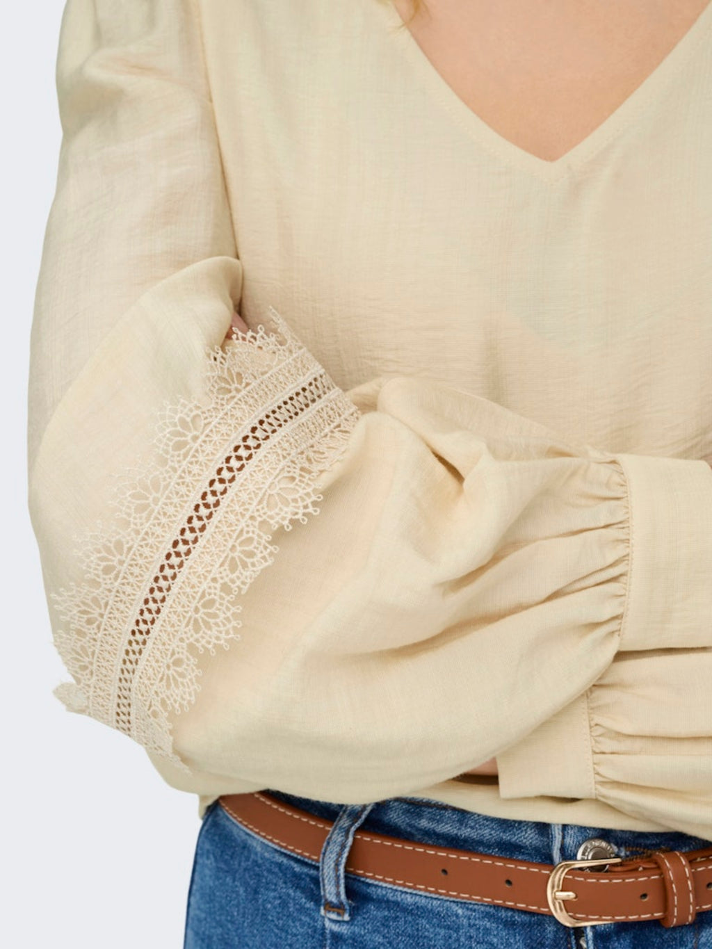 JDYAYLA L/S LACE TOP