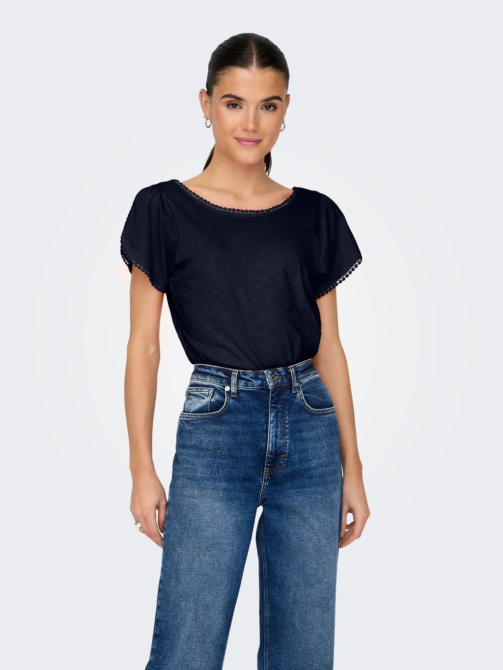 JDYSALVA LIFE S/S O-NECK TOP