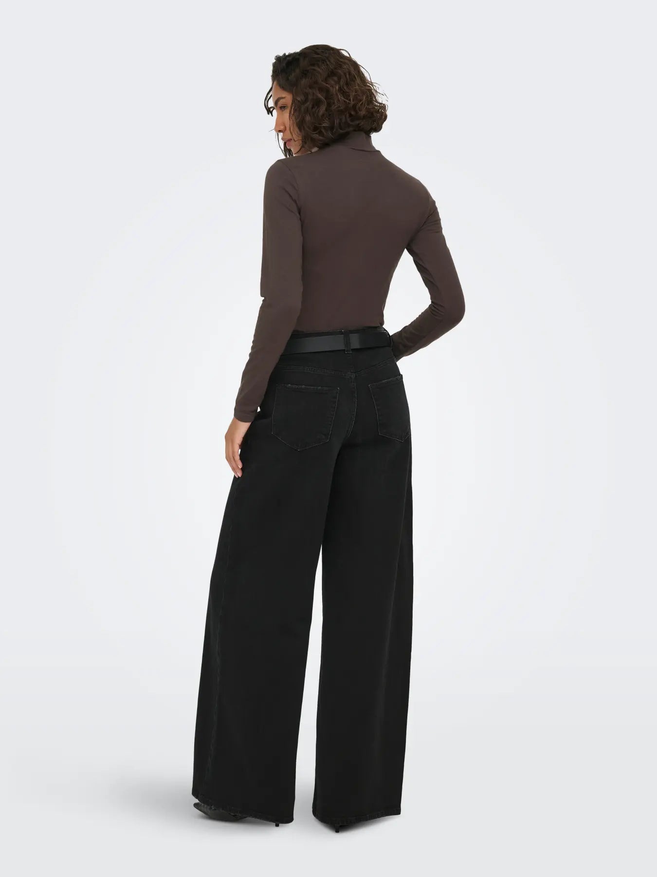 JDYAVA NEW TURTELNECK TOP