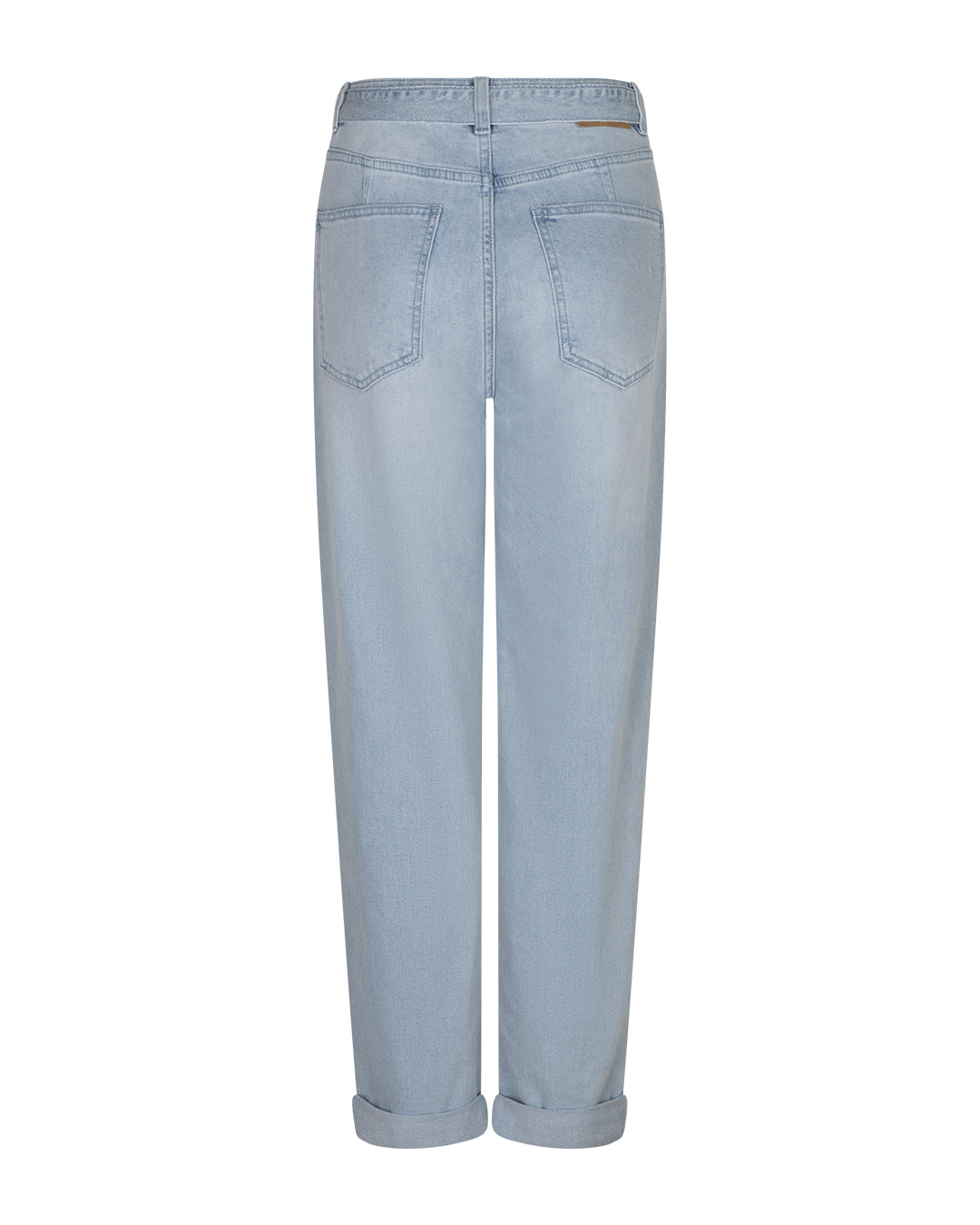 Caitlin Damage light bleach