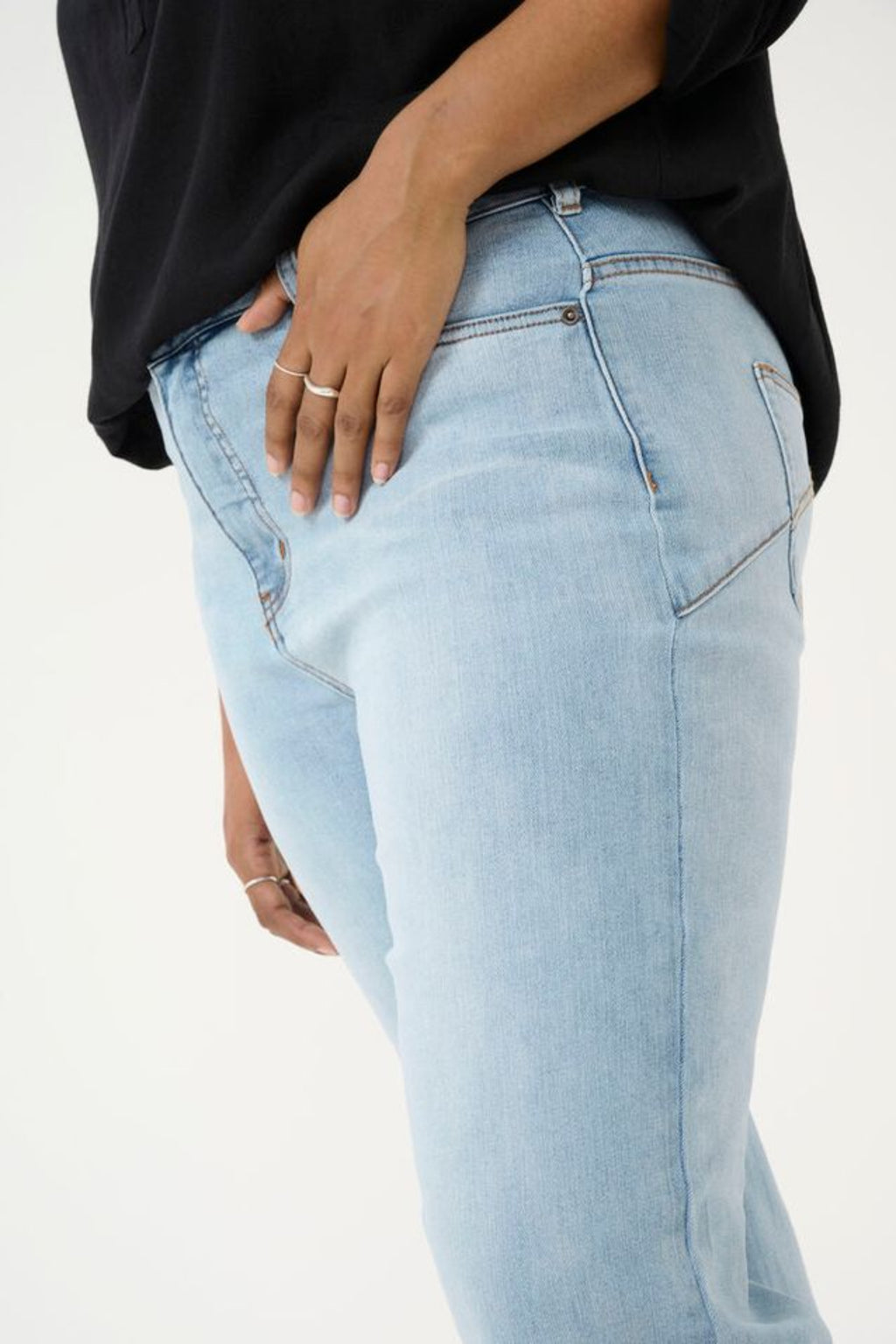 KCkanna Flora Flared Jeans