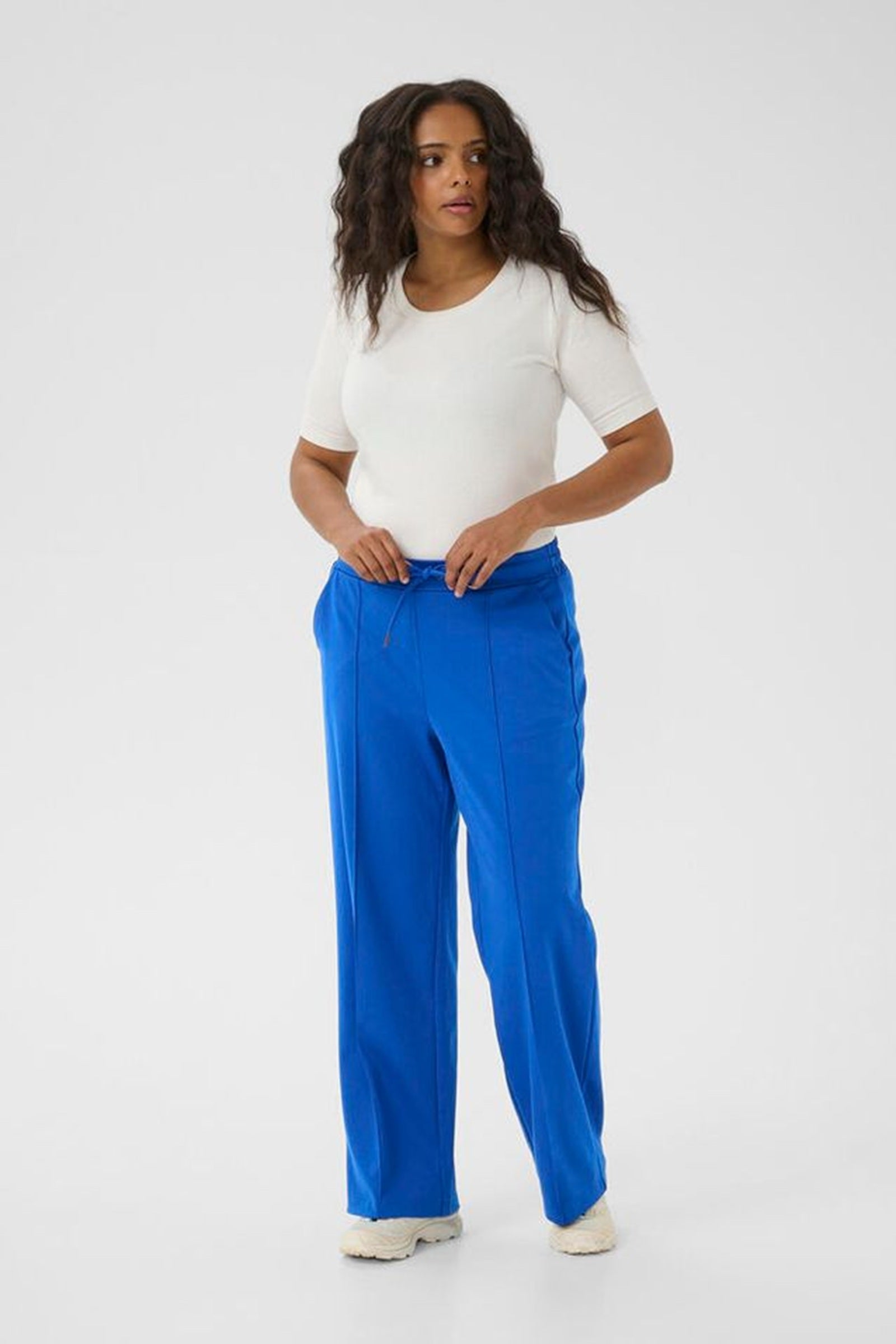 KCjenna Straight Pants