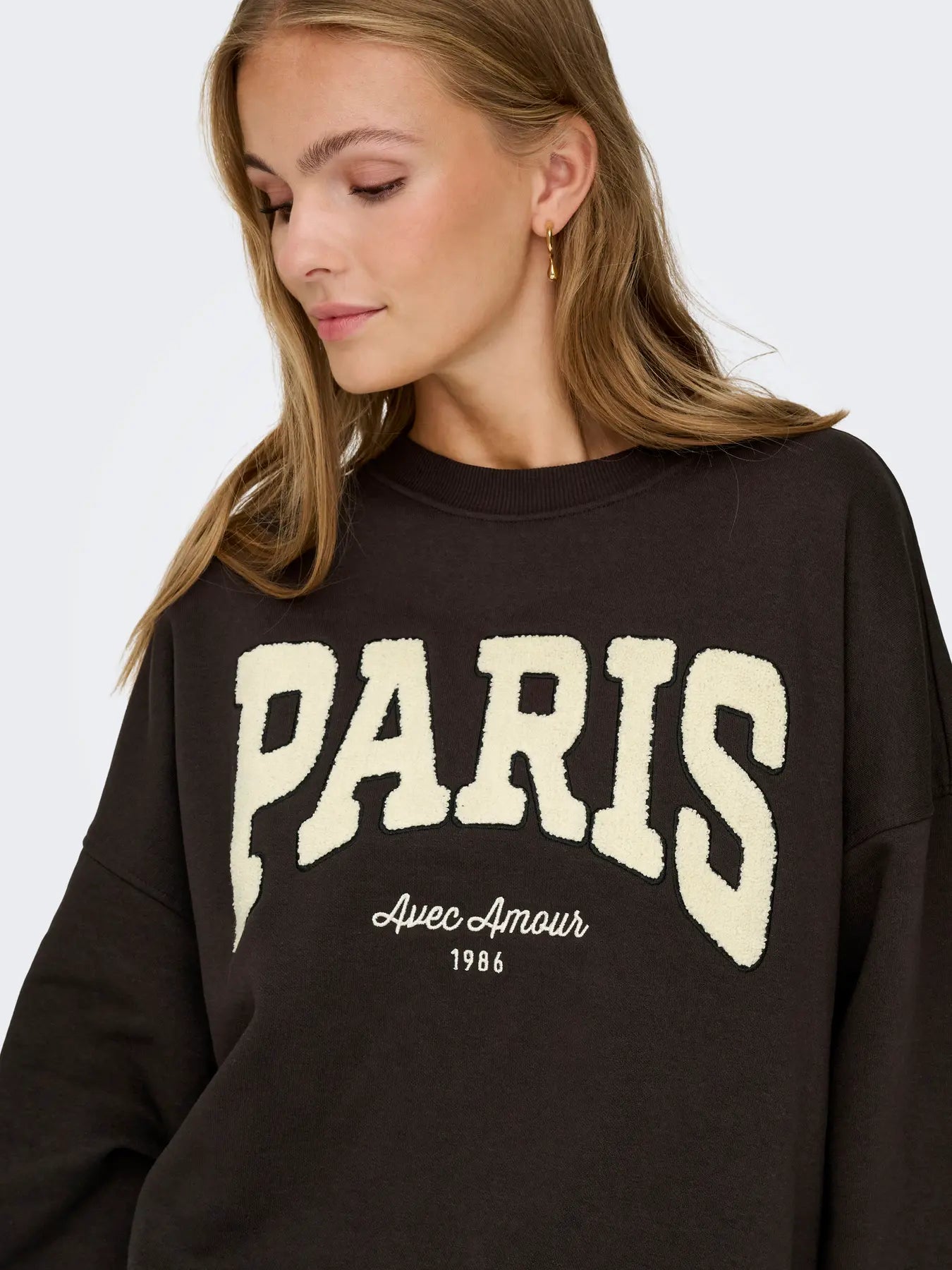 JDYMESA L/S O-NK EMB SWEAT